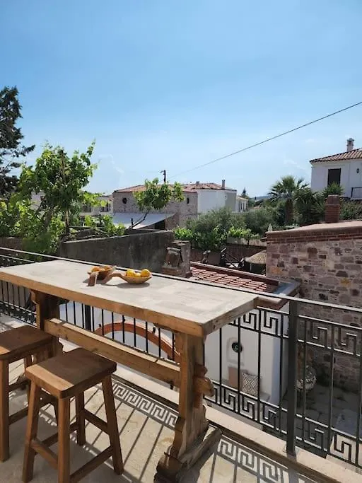 Balkonaki Ayvalik Turkey
